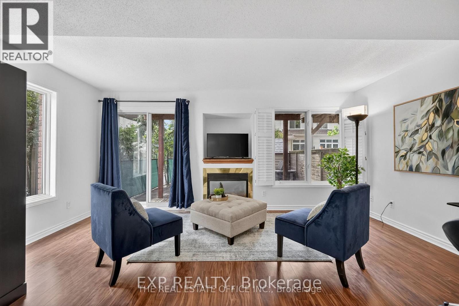 106 Corsica Private W, Ottawa, Ontario  K1G 5Y1 - Photo 2 - X13704554