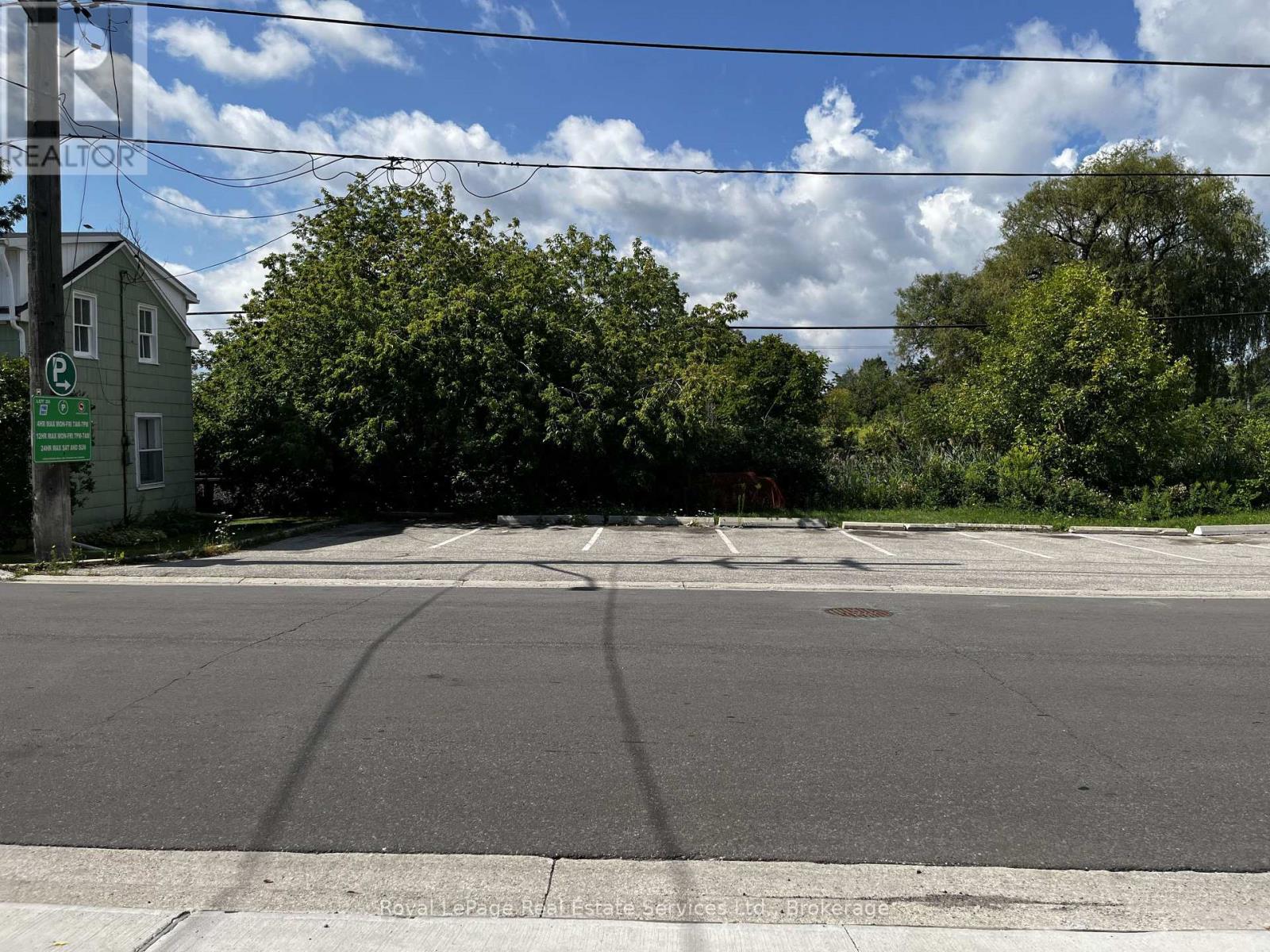 Lower Unit - 197 Broadway Street, Mississauga, Ontario  L5M 1H8 - Photo 15 - W13704562