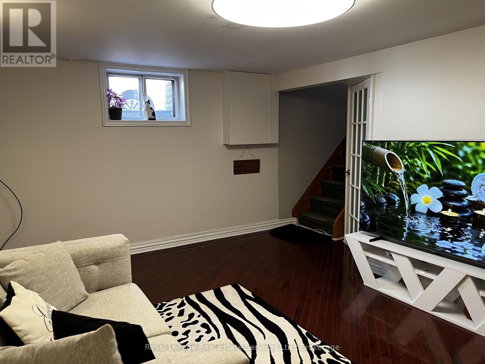 Lower Unit - 197 Broadway Street, Mississauga, Ontario  L5M 1H8 - Photo 7 - W13704562