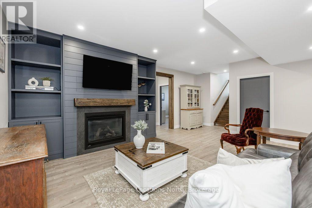 116 Mamie Avenue, Wasaga Beach, Ontario  L9Z 2P6 - Photo 37 - S13704580