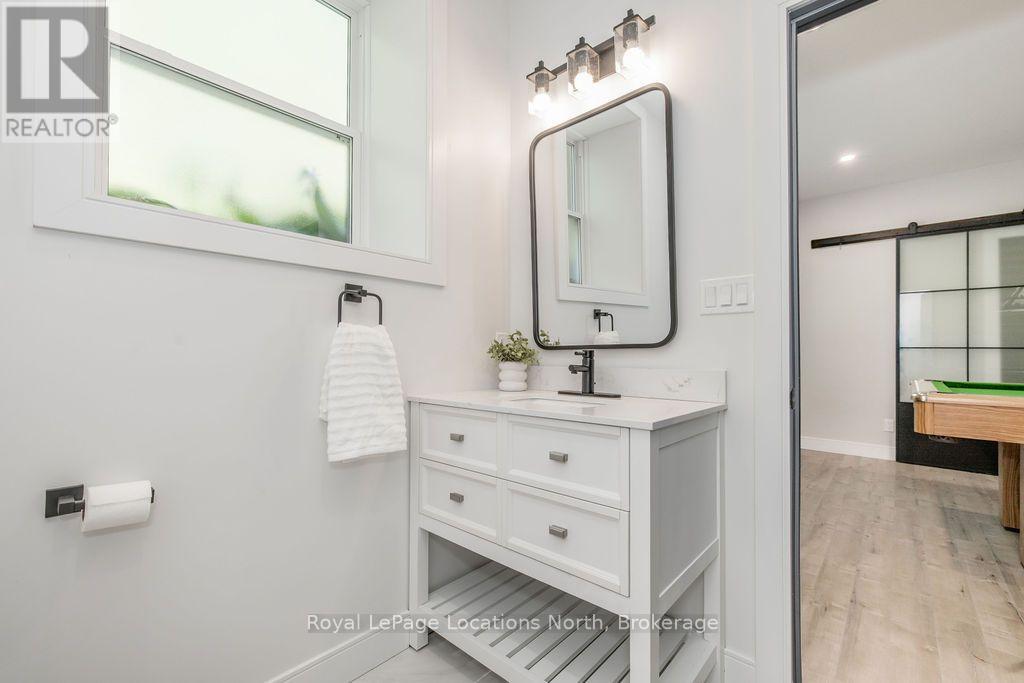 116 Mamie Avenue, Wasaga Beach, Ontario  L9Z 2P6 - Photo 42 - S13704580