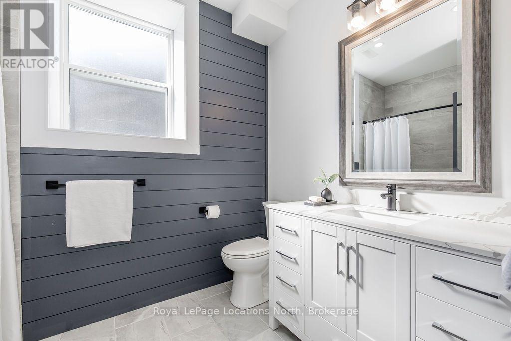 116 Mamie Avenue, Wasaga Beach, Ontario  L9Z 2P6 - Photo 45 - S13704580