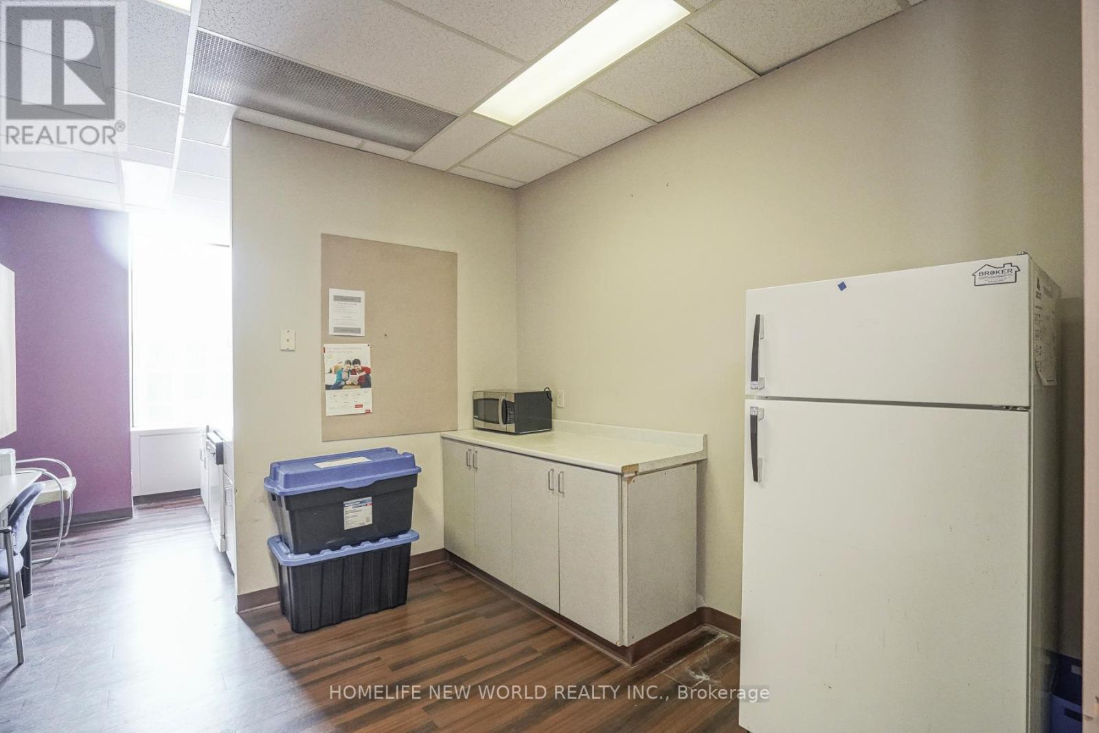 700 - 920 Yonge Street, Toronto, Ontario  M4W 3C7 - Photo 23 - C13704582