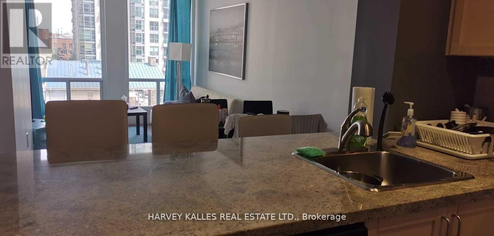1603 - 85 Bloor Street E, Toronto, Ontario  M4W 3Y1 - Photo 11 - C13704590