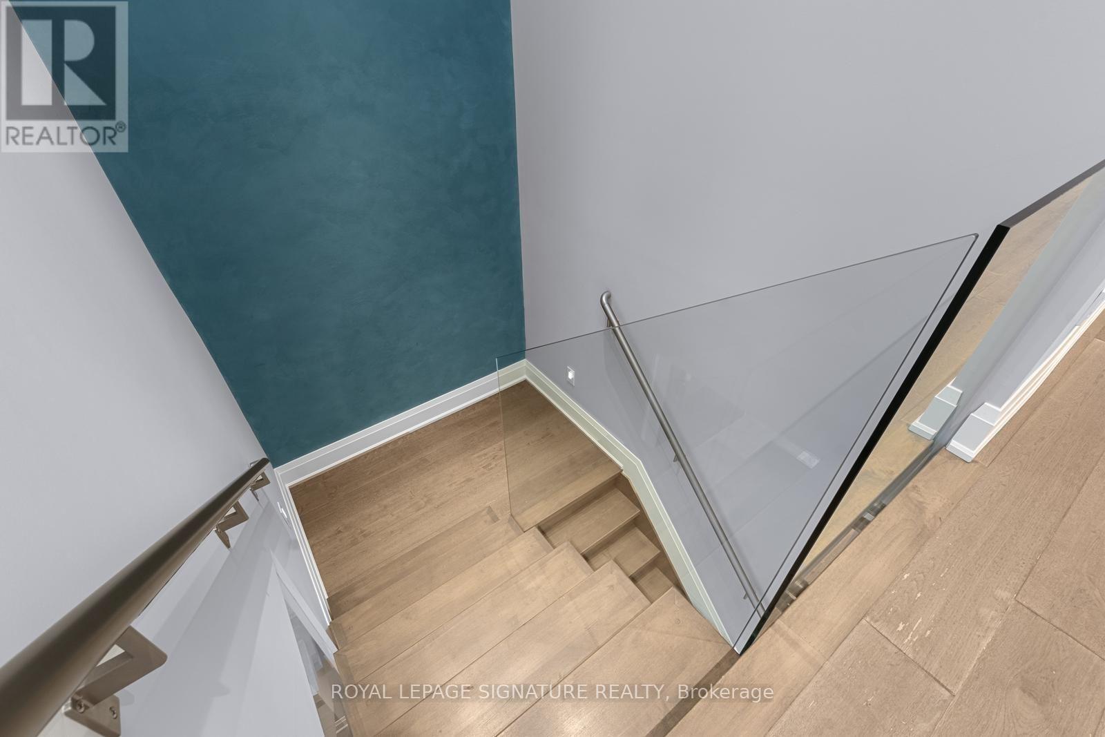 8 Dunkirk Road, Toronto, Ontario  M4C 2L9 - Photo 14 - E13704542