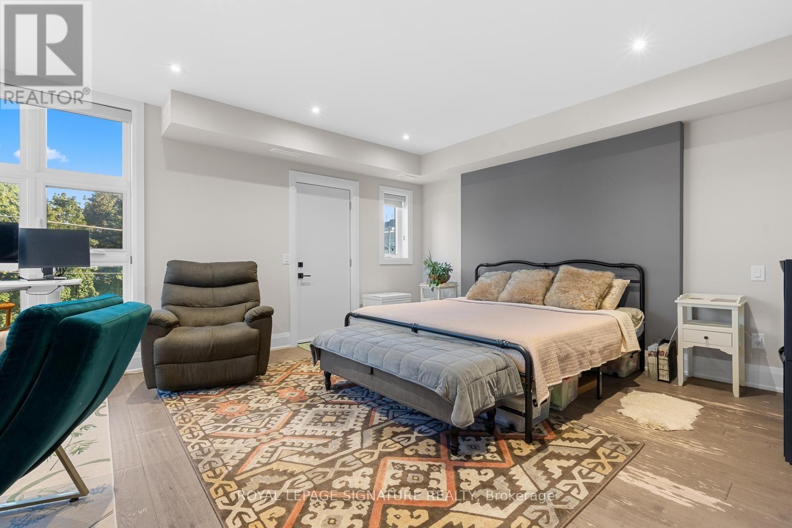 8 Dunkirk Road, Toronto, Ontario  M4C 2L9 - Photo 16 - E13704542
