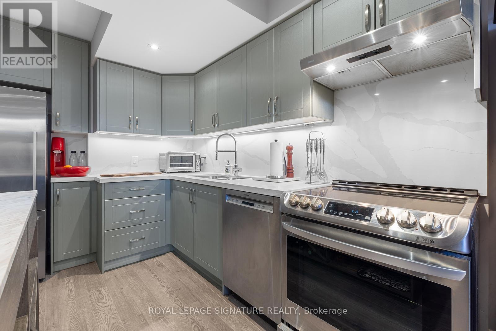 8 Dunkirk Road, Toronto, Ontario  M4C 2L9 - Photo 31 - E13704542