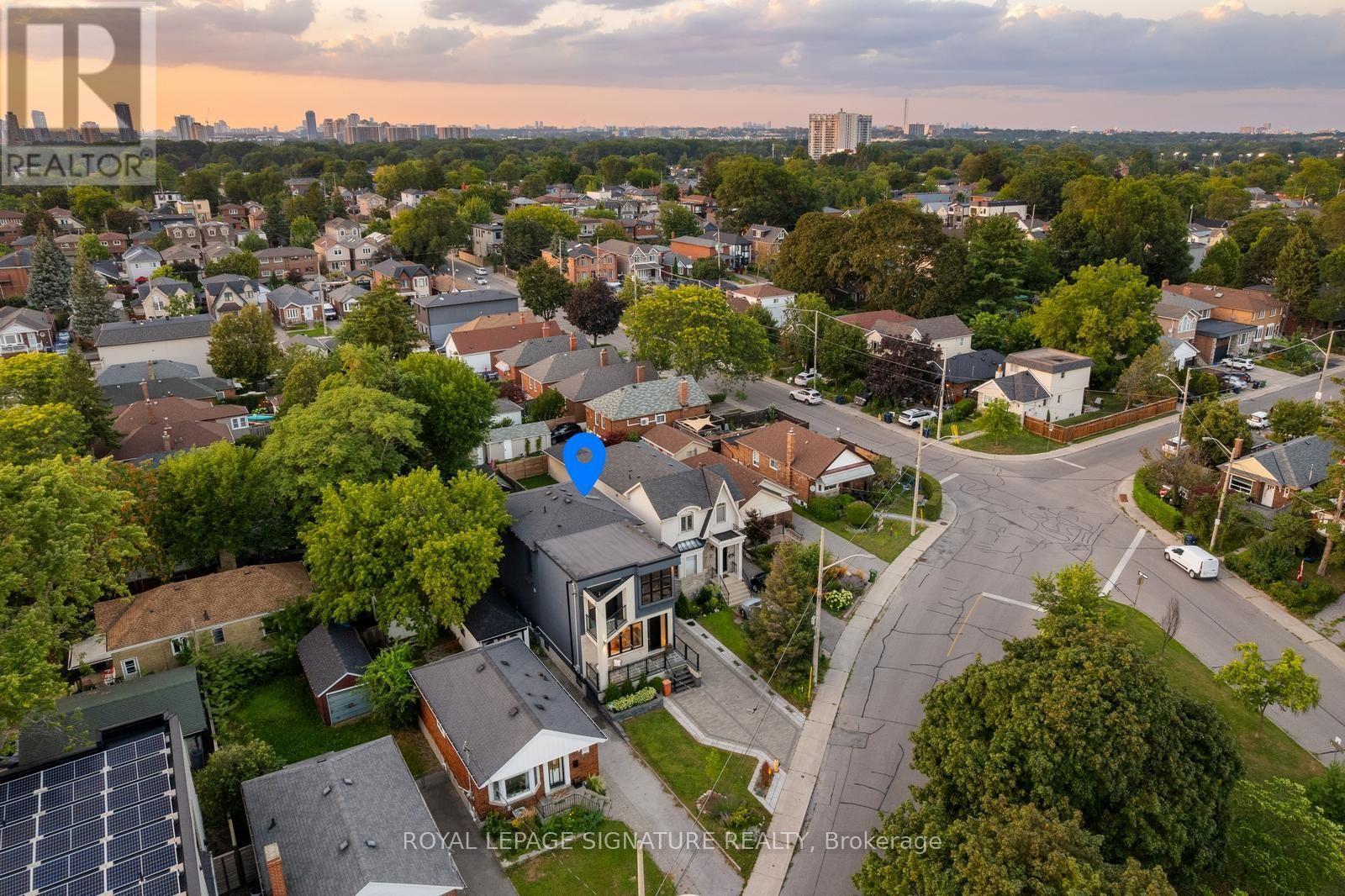 8 Dunkirk Road, Toronto, Ontario  M4C 2L9 - Photo 49 - E13704542
