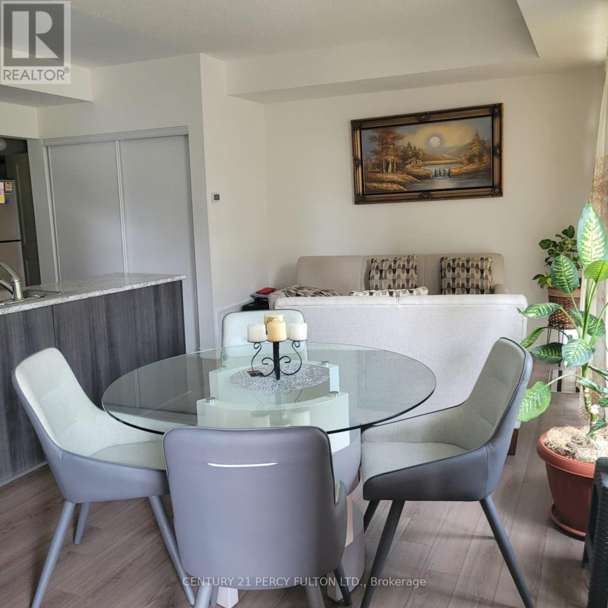 1770 Rex Heath Drive, Pickering, Ontario  L1X 0E6 - Photo 7 - E13704592
