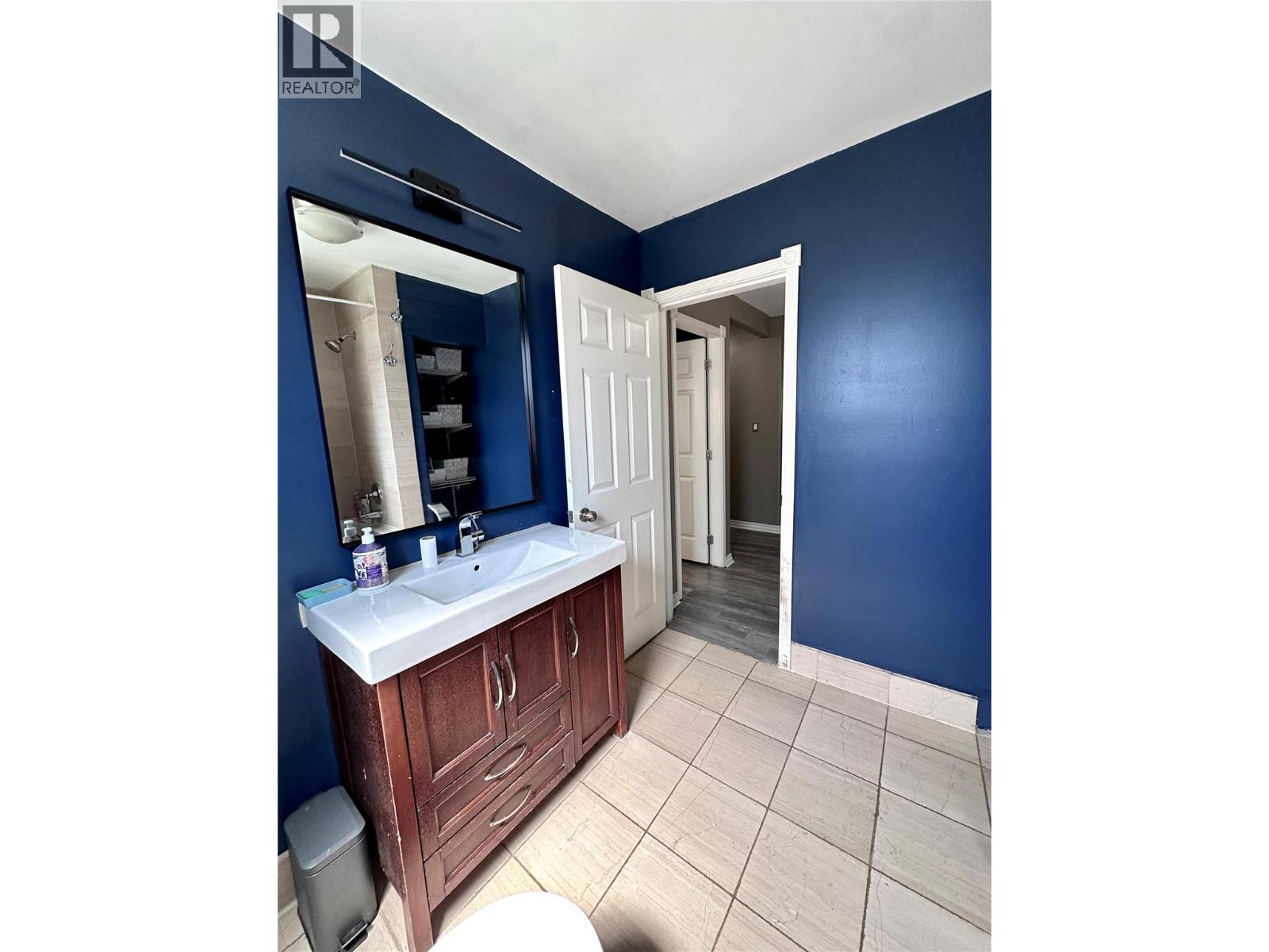 411 7th Avenue, Castlegar, British Columbia  V1N 1R1 - Photo 13 - 10394689