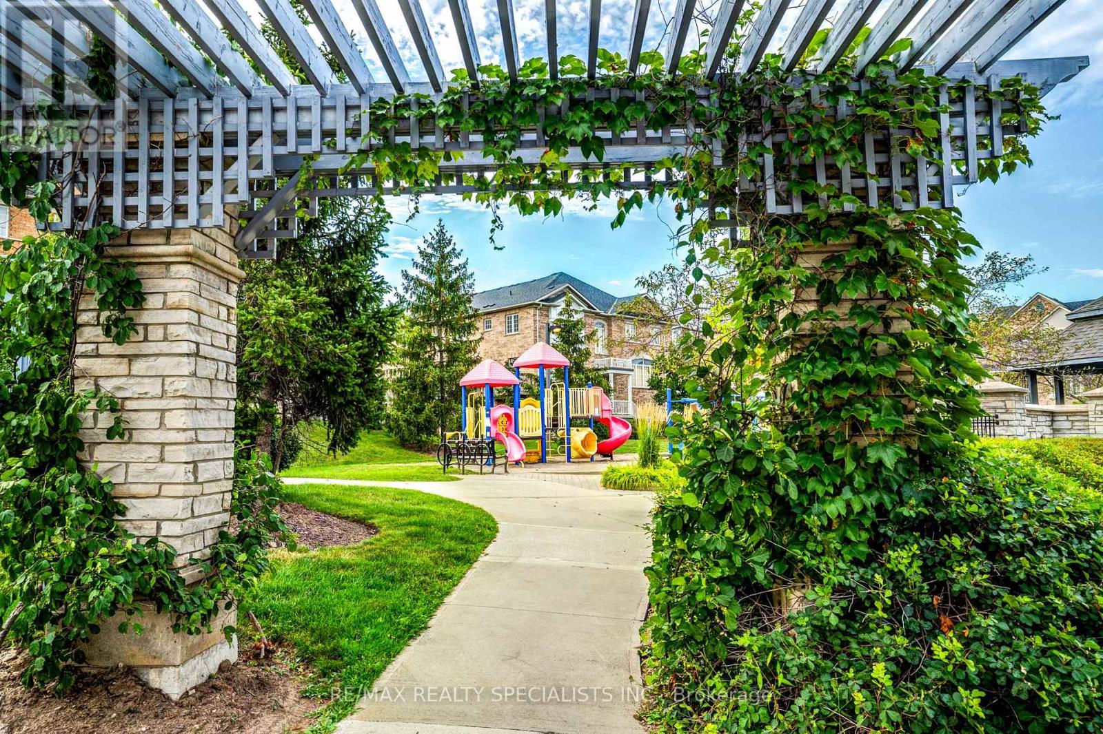 11 - 615 Shoreline Drive, Mississauga, Ontario  L5B 4K4 - Photo 27 - W13704538