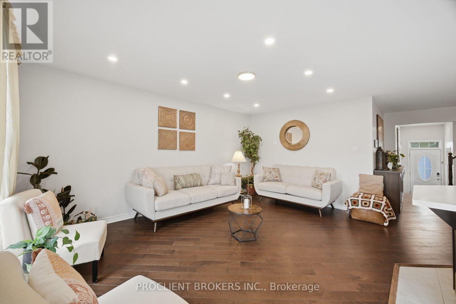 879 Brassard Circle, Milton, Ontario  L9T 8E2 - Photo 9 - W13704544