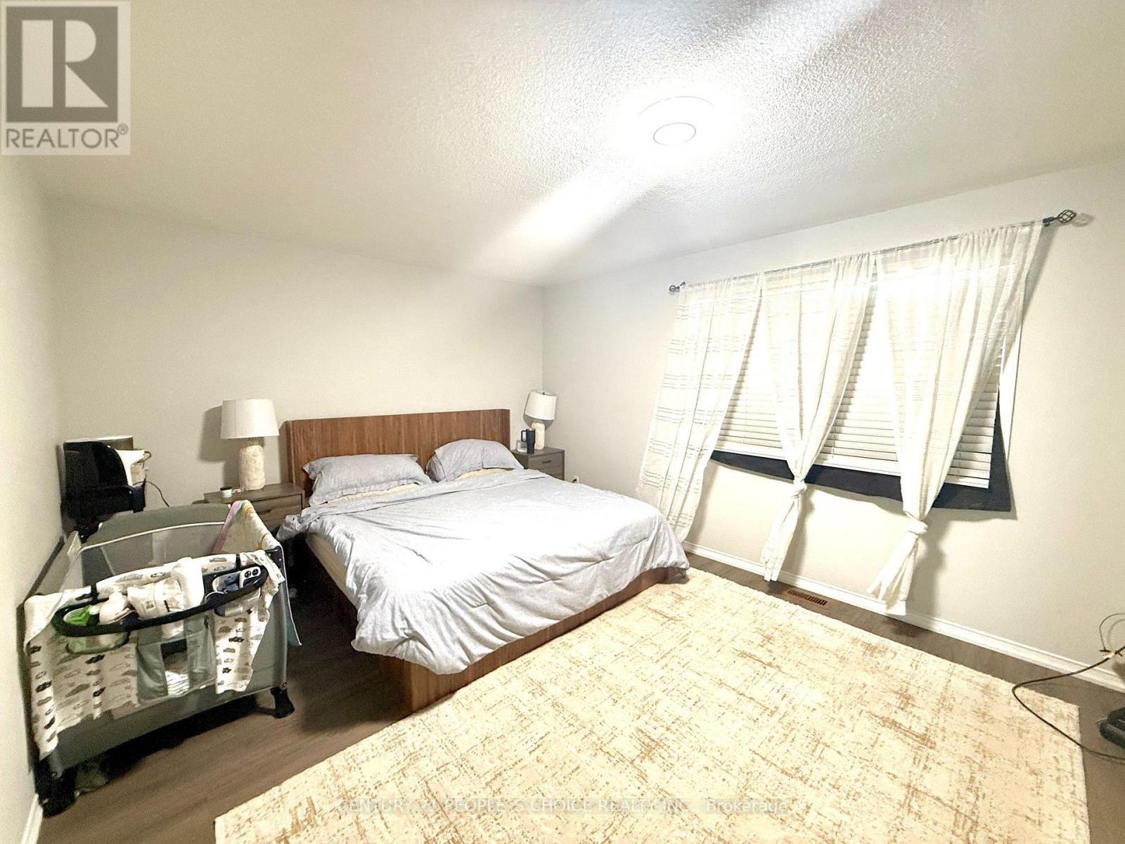 3927 Stardust Drive, Mississauga, Ontario  L5M 8A4 - Photo 14 - W13704604