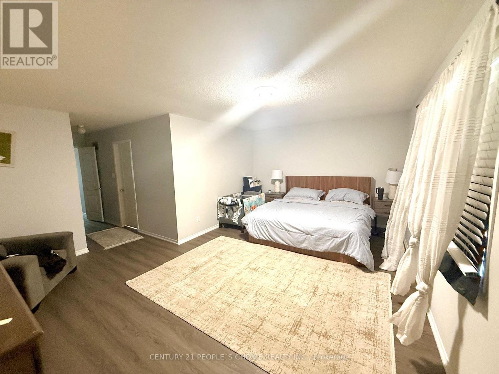 3927 Stardust Drive, Mississauga, Ontario  L5M 8A4 - Photo 15 - W13704604