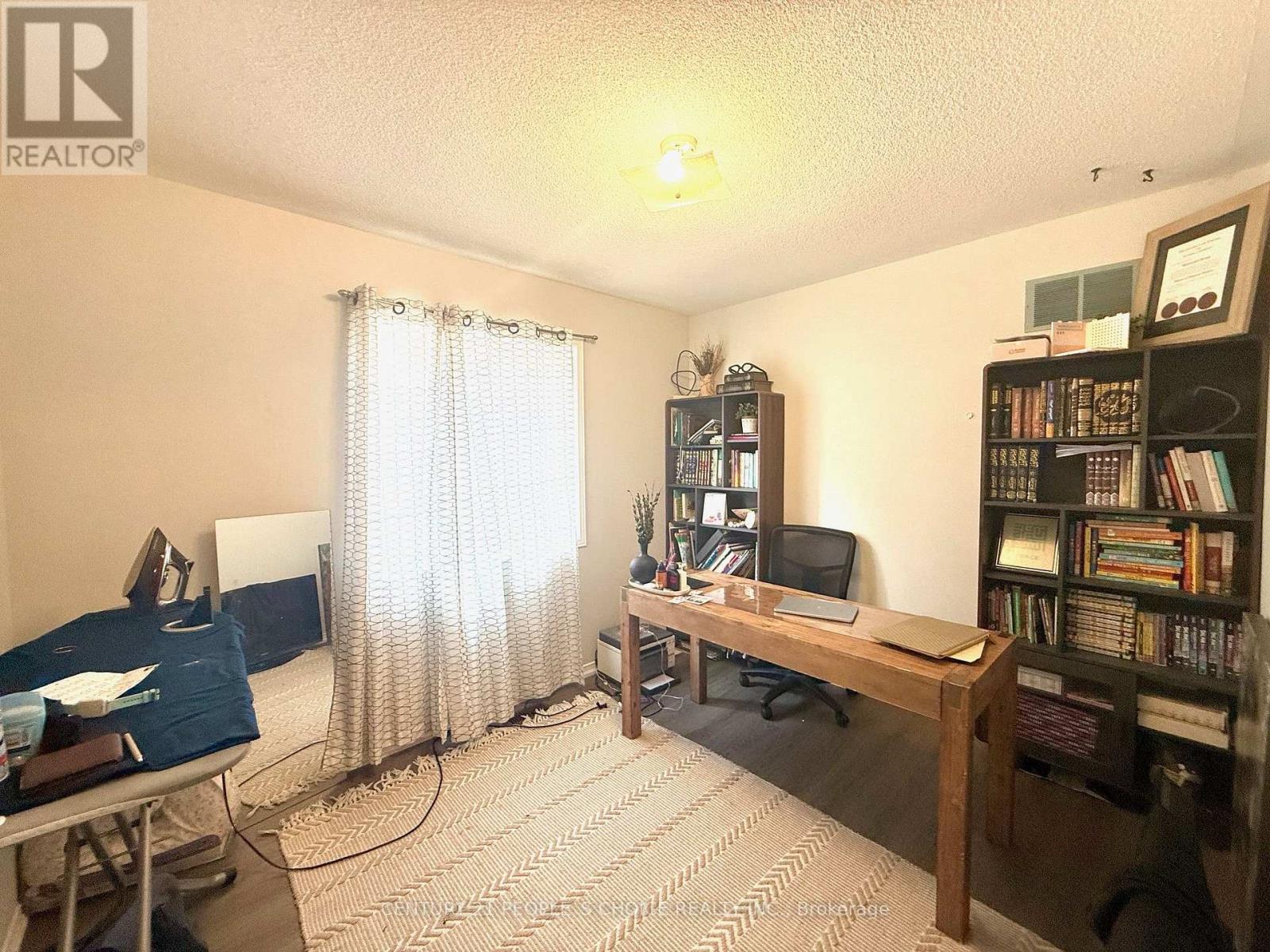 3927 Stardust Drive, Mississauga, Ontario  L5M 8A4 - Photo 19 - W13704604