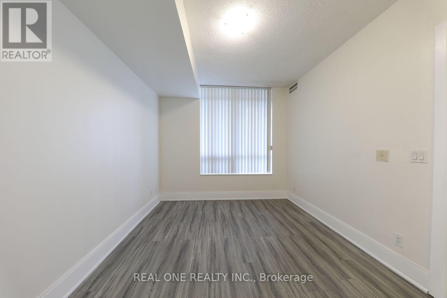 2708 - 330 Burnhamthorpe Road W, Mississauga, Ontario  L5B 0E1 - Photo 32 - W13704608