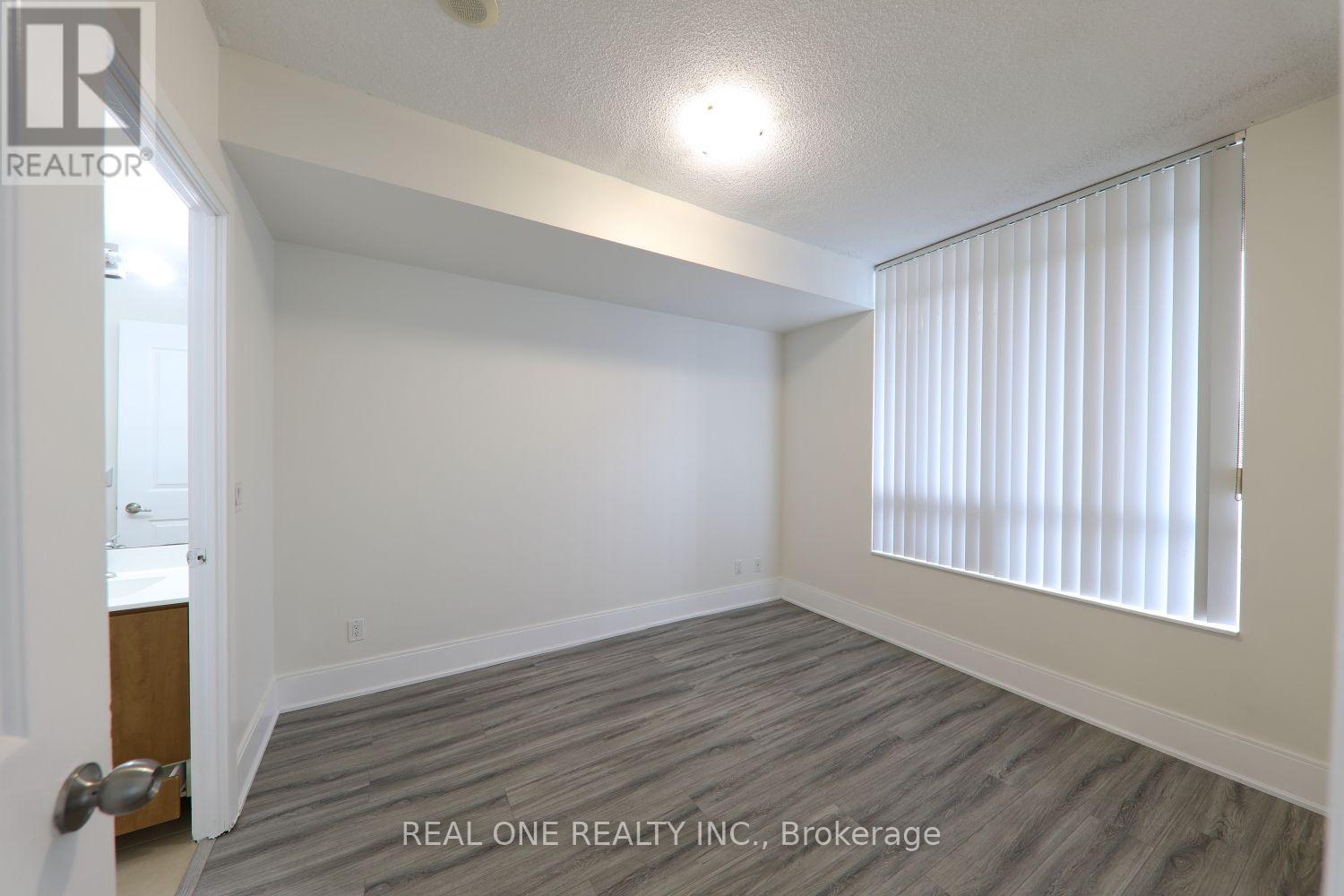 2708 - 330 Burnhamthorpe Road W, Mississauga, Ontario  L5B 0E1 - Photo 33 - W13704608