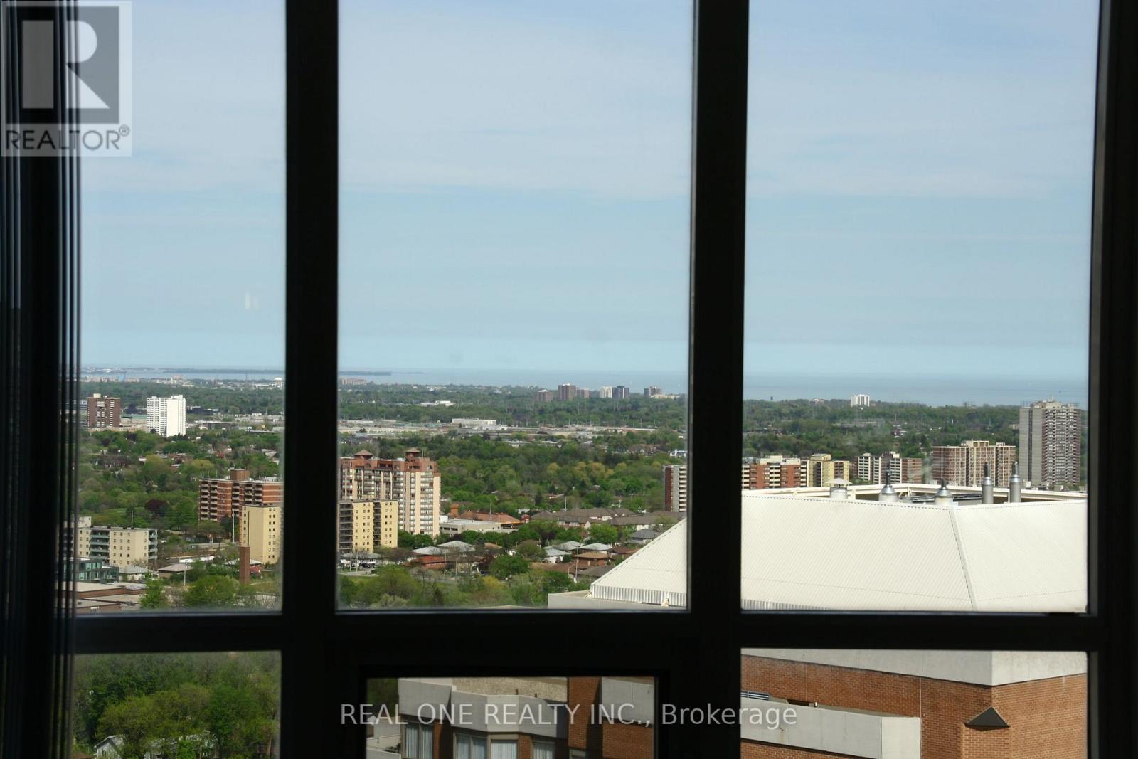 2708 - 330 Burnhamthorpe Road W, Mississauga, Ontario  L5B 0E1 - Photo 4 - W13704608