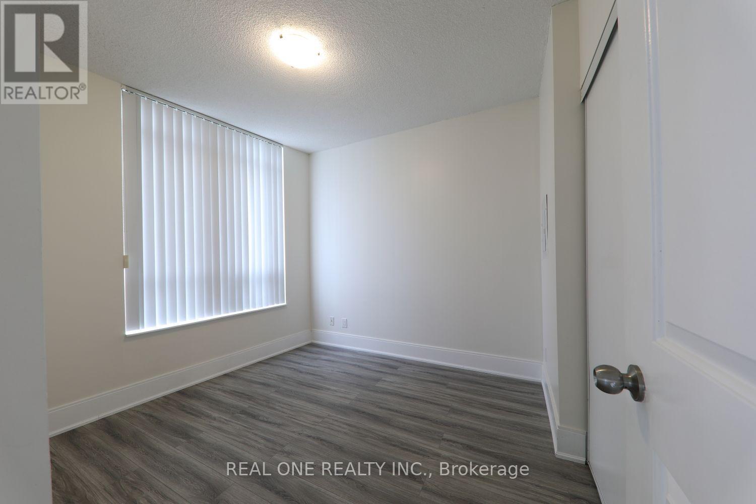 2708 - 330 Burnhamthorpe Road W, Mississauga, Ontario  L5B 0E1 - Photo 40 - W13704608
