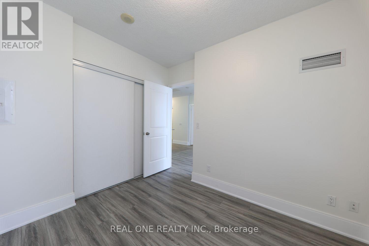 2708 - 330 Burnhamthorpe Road W, Mississauga, Ontario  L5B 0E1 - Photo 42 - W13704608