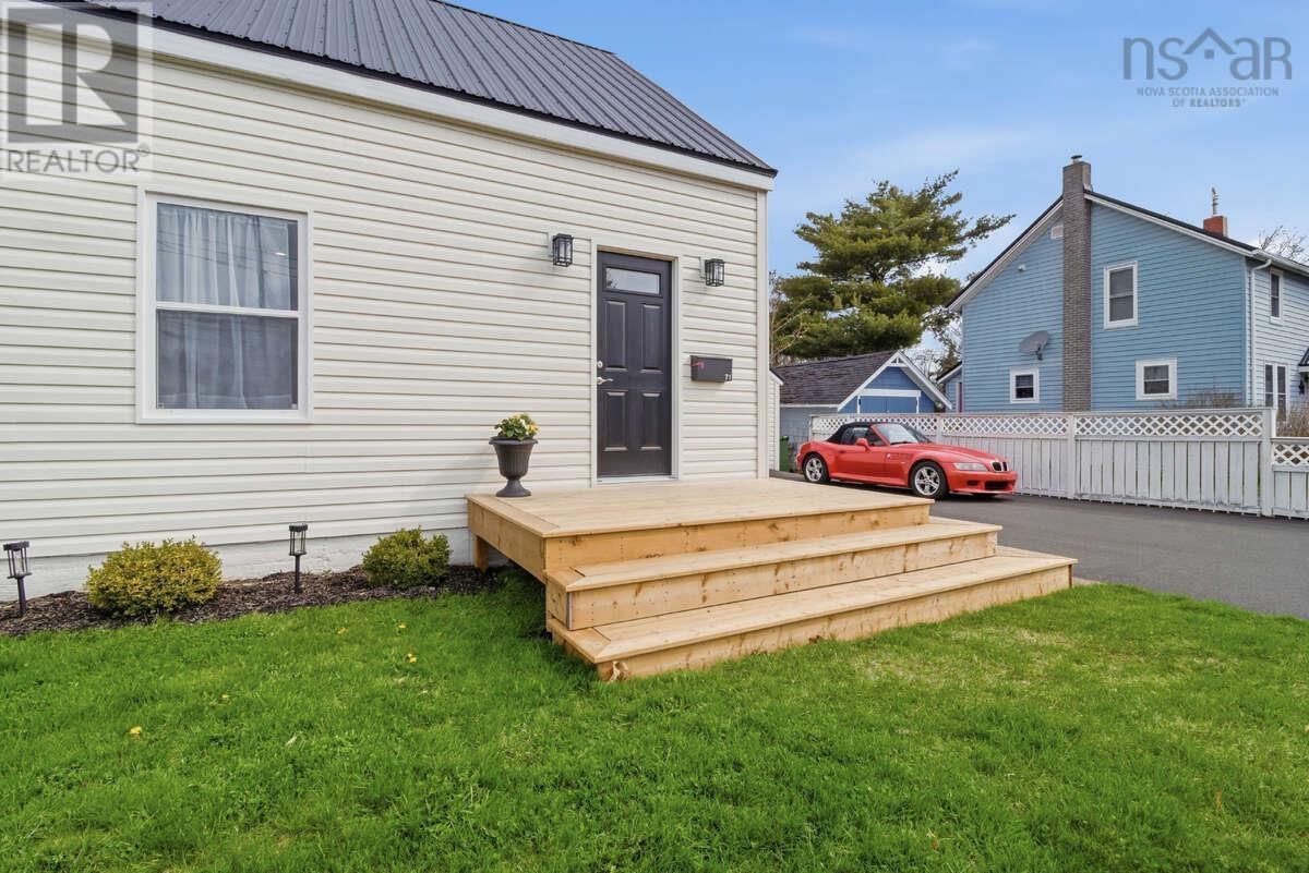 71 Churchill Street, Truro, Nova Scotia  B2N 1M9 - Photo 3 - 202611690
