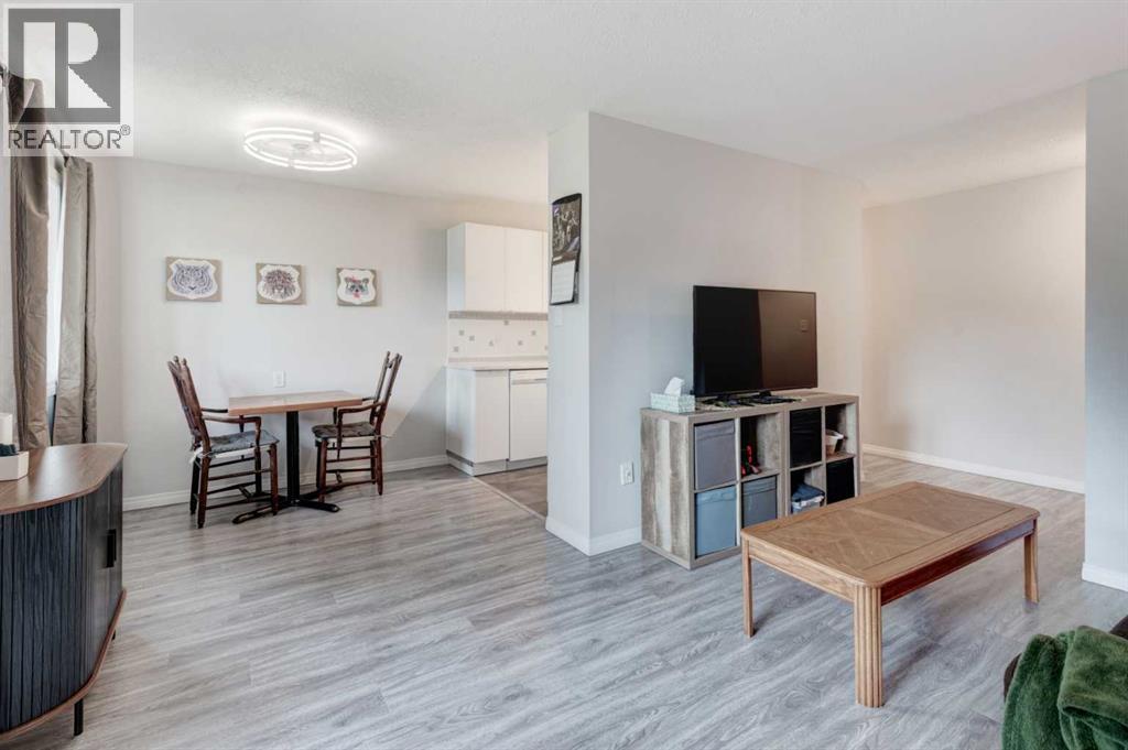 811, 11620 Elbow Drive Sw, Calgary, Alberta T2W 3L6 - Photo 2 - A2338715