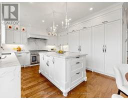 49 GRANGE DRIVE, Richmond Hill, Ontario