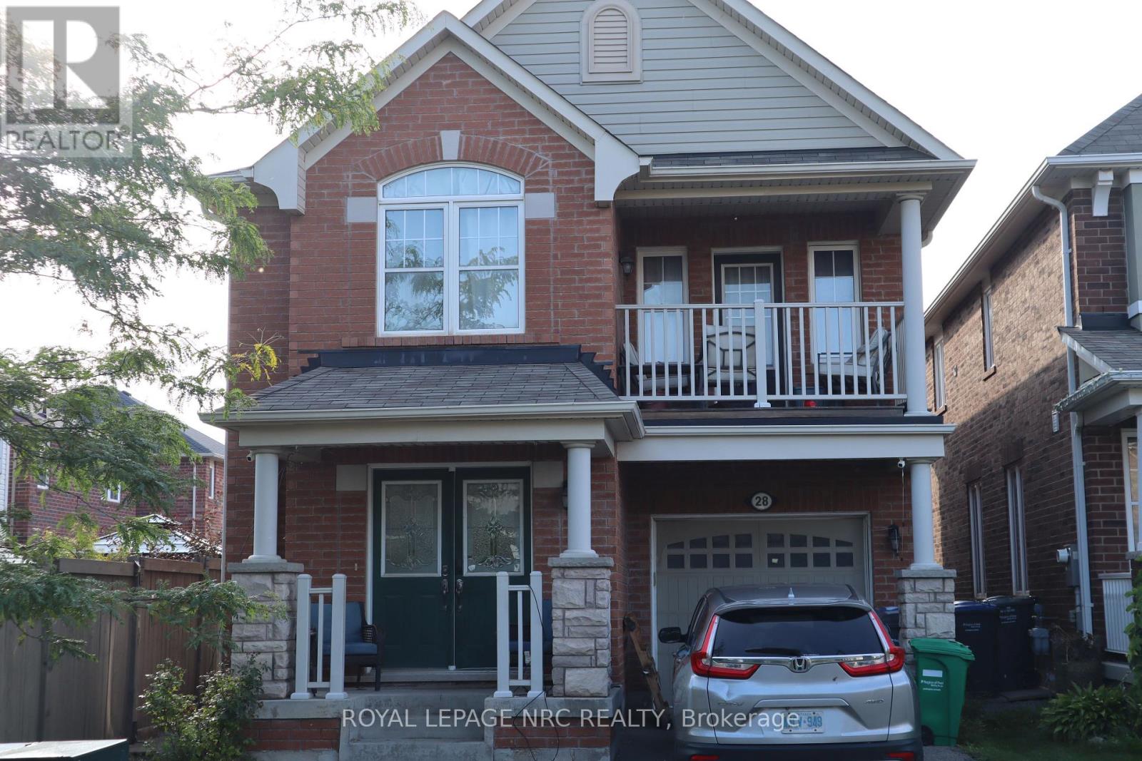 28 Dulverton Drive, Brampton, Ontario  L7A 0P3 - Photo 2 - W13654614