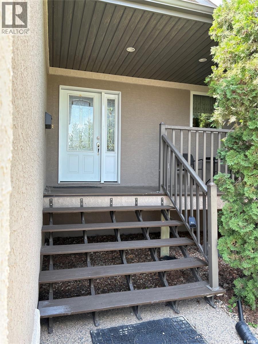 109 Good Spirit Crescent, Yorkton, Saskatchewan  S3N 3J8 - Photo 2 - SK046402