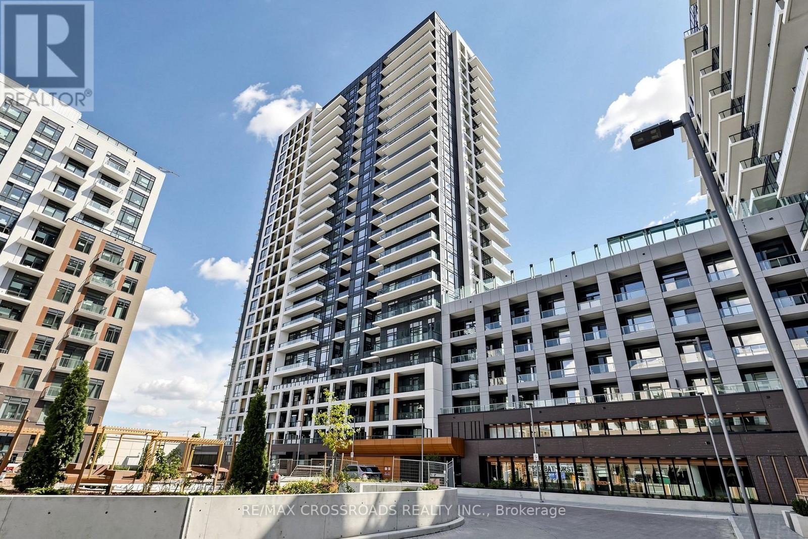 902 - 7950 Bathurst Street, Vaughan, Ontario  L4J 0L4 - Photo 2 - N13574548