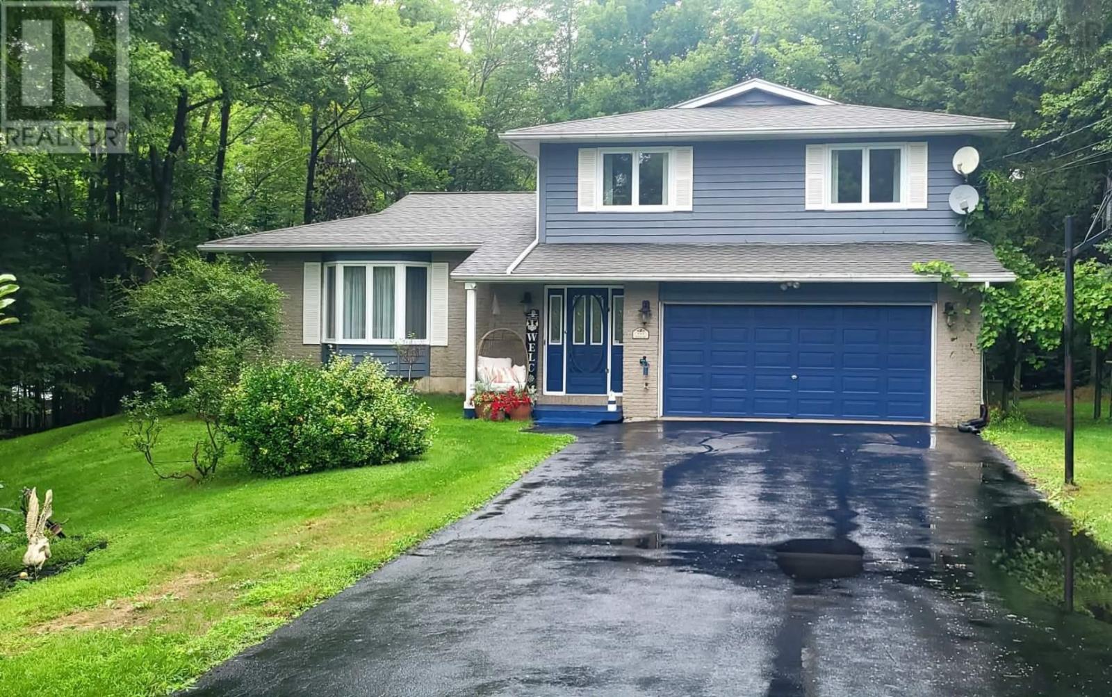 15 Archibald Drive, Fall River, Nova Scotia