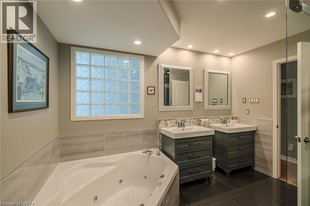 39 Russell Crescent, St. George, Ontario  N0E 1N0 - Photo 25 - 40843732