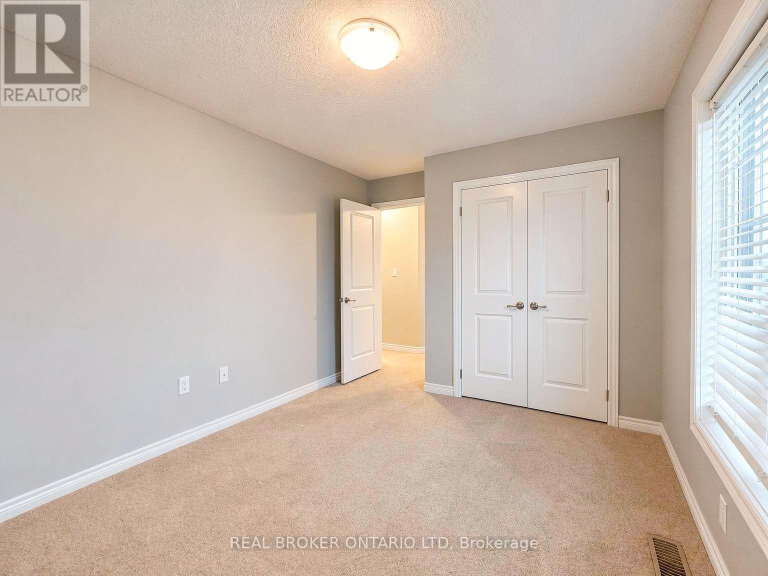 1054 Oakcrossing Gate, London North, Ontario  N6H 0E9 - Photo 18 - X13704630