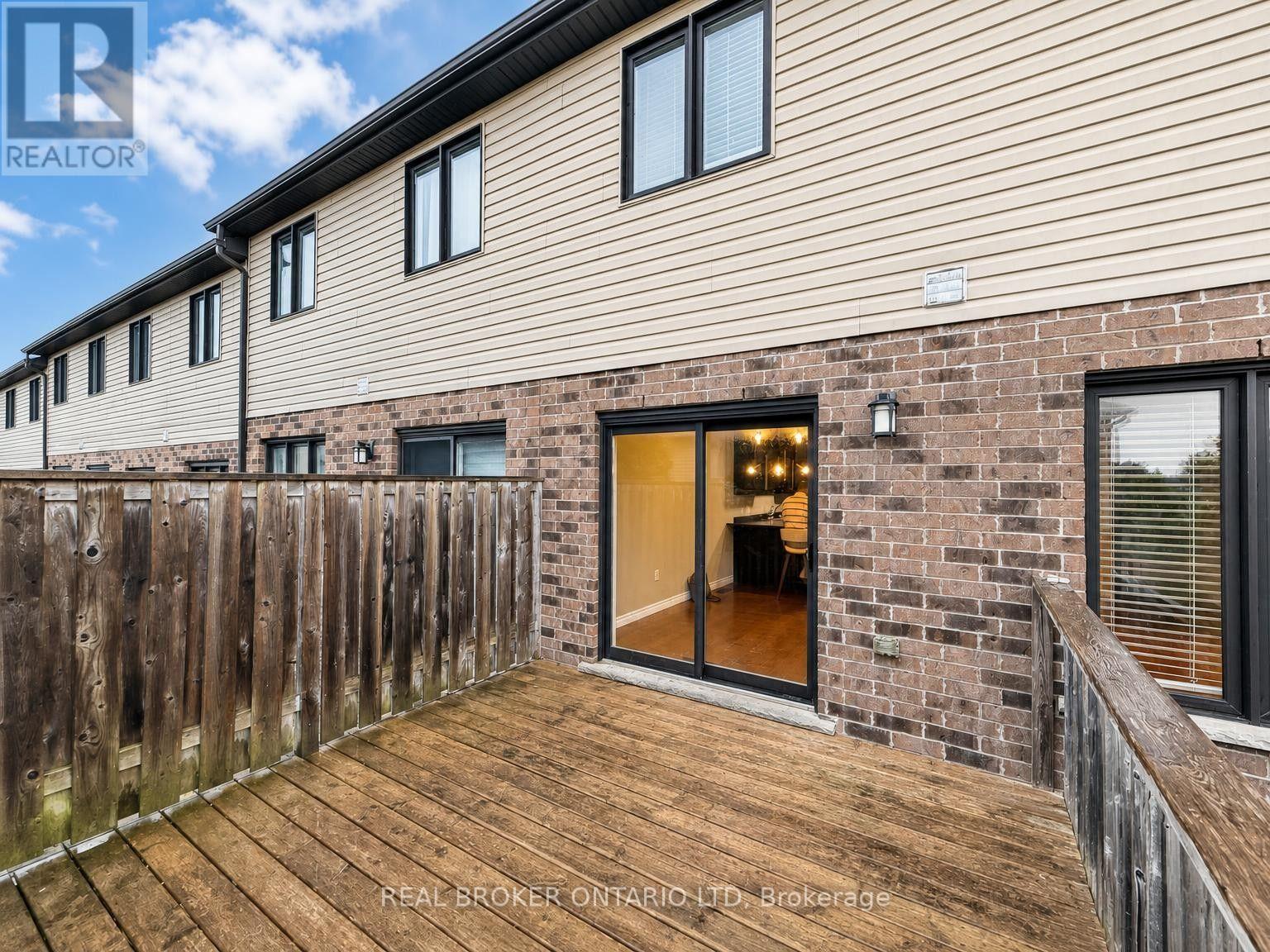1054 Oakcrossing Gate, London North, Ontario  N6H 0E9 - Photo 27 - X13704630