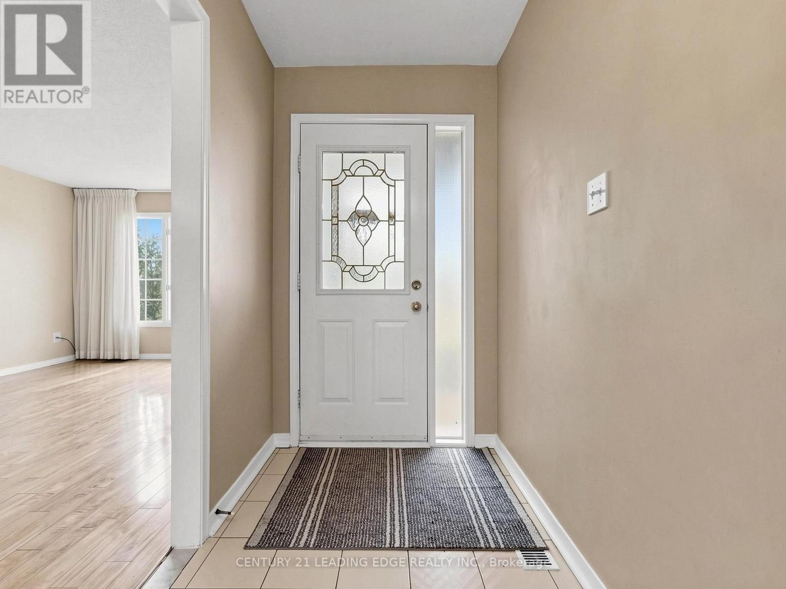 9 Coates Crescent, Richmond Hill, Ontario  L4E 2M3 - Photo 18 - N13704614