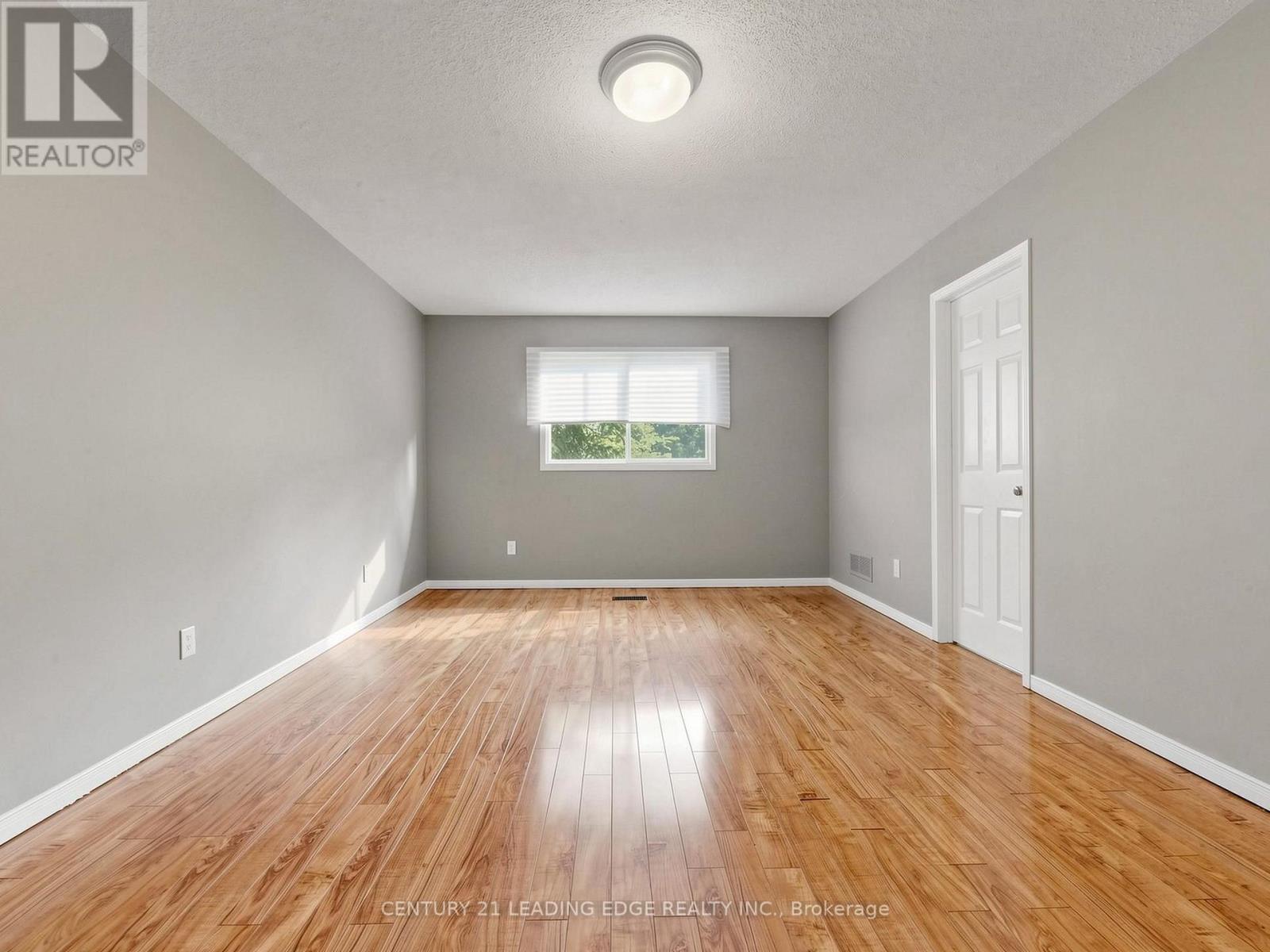 9 Coates Crescent, Richmond Hill, Ontario  L4E 2M3 - Photo 20 - N13704614