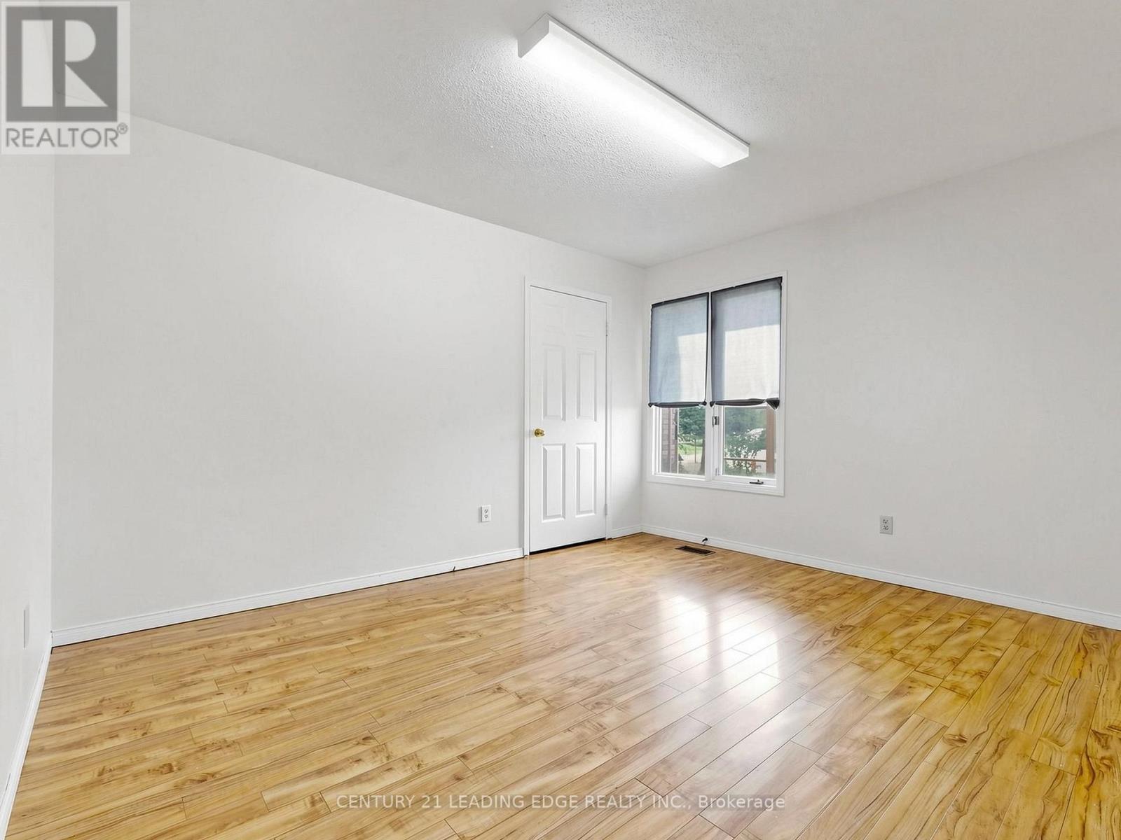 9 Coates Crescent, Richmond Hill, Ontario  L4E 2M3 - Photo 27 - N13704614