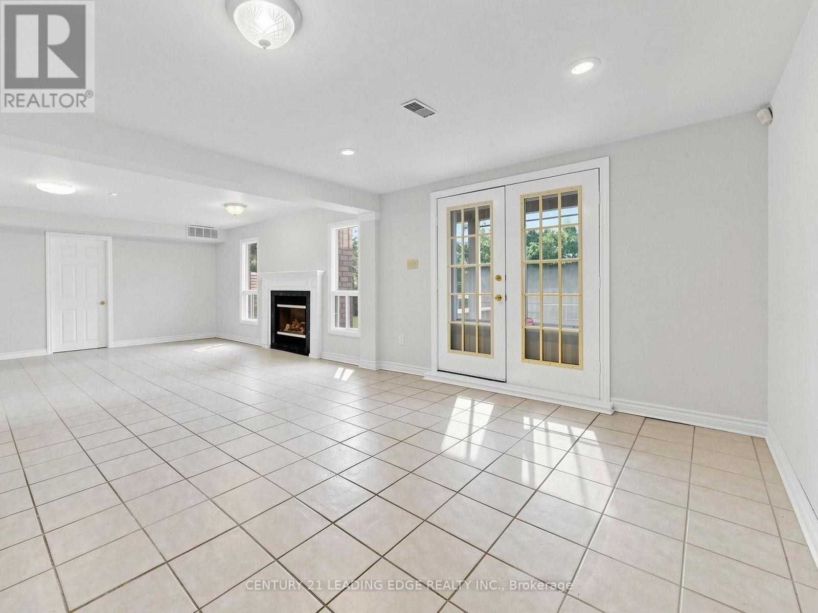 9 Coates Crescent, Richmond Hill, Ontario  L4E 2M3 - Photo 35 - N13704614