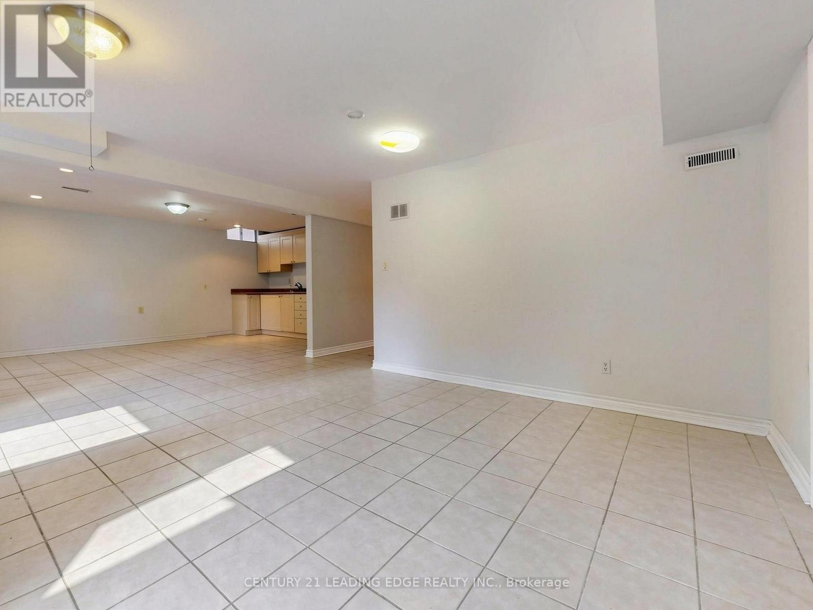9 Coates Crescent, Richmond Hill, Ontario  L4E 2M3 - Photo 37 - N13704614
