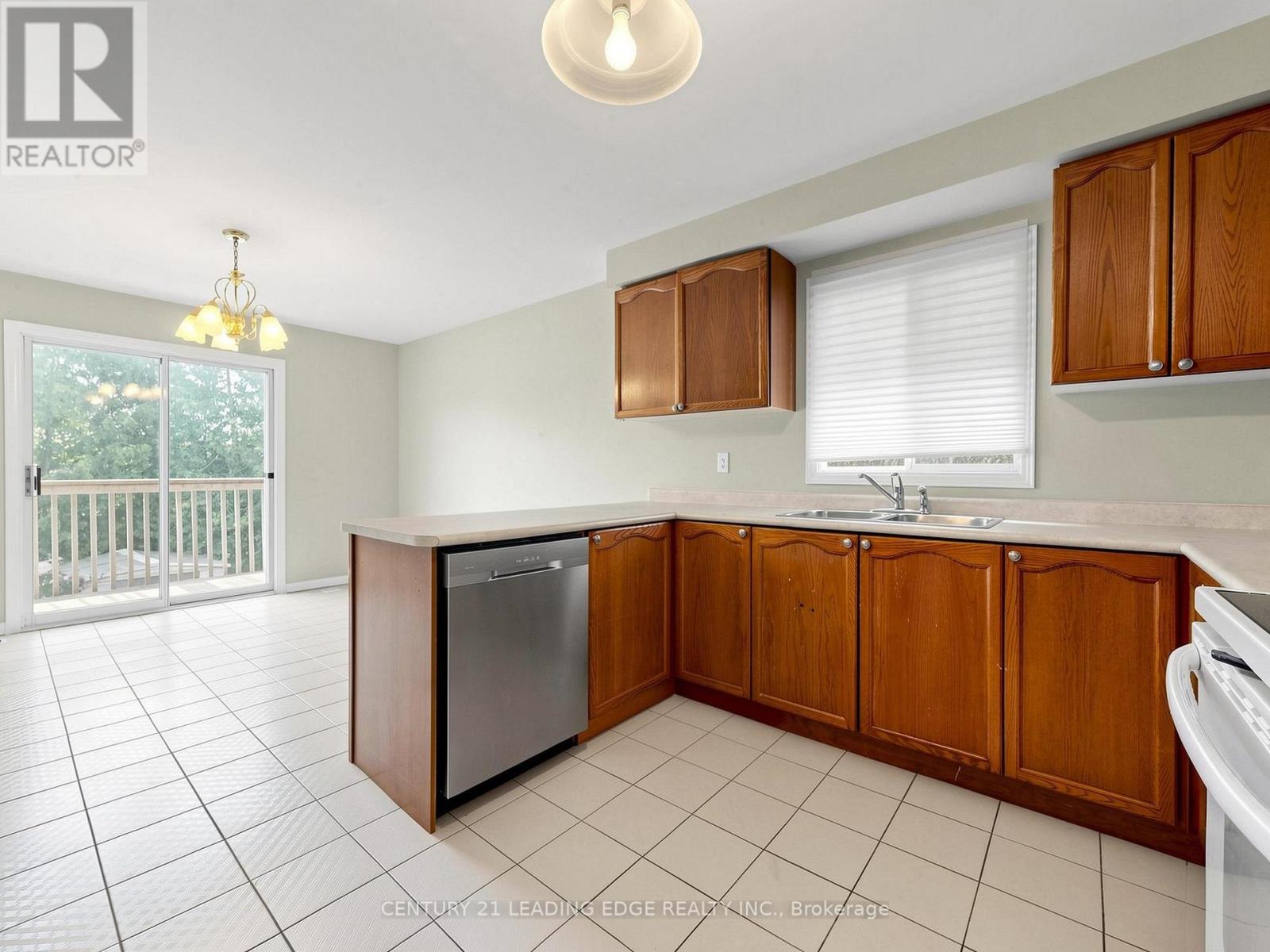 9 Coates Crescent, Richmond Hill, Ontario  L4E 2M3 - Photo 49 - N13704614