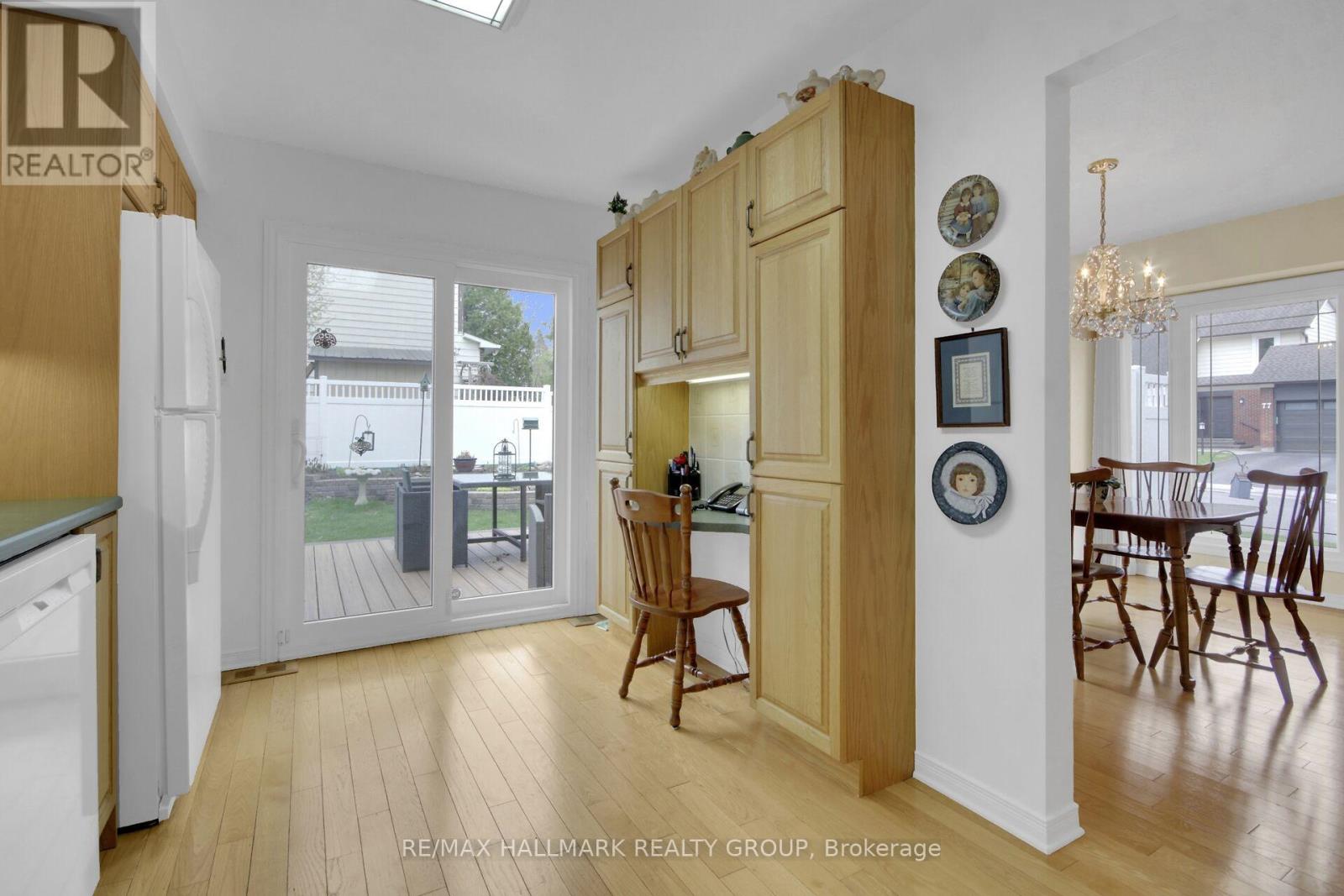 56 Foxleigh Crescent, Ottawa, Ontario  K2M 1B7 - Photo 11 - X13704616