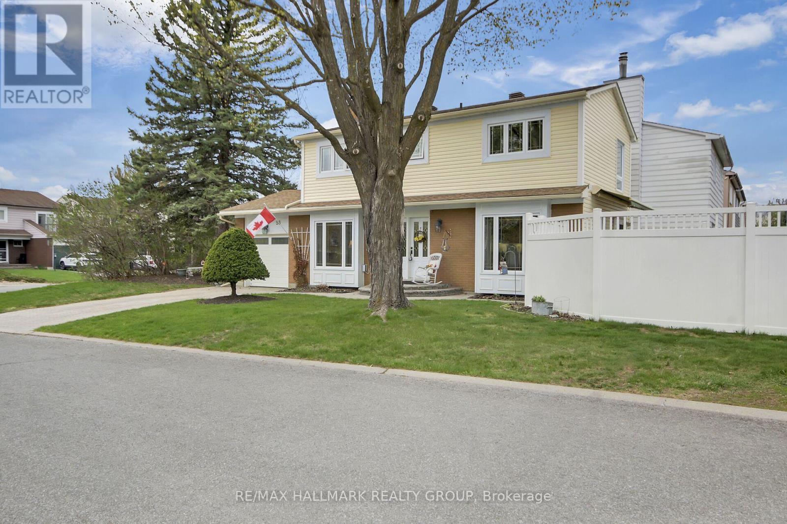 56 Foxleigh Crescent, Ottawa, Ontario  K2M 1B7 - Photo 2 - X13704616