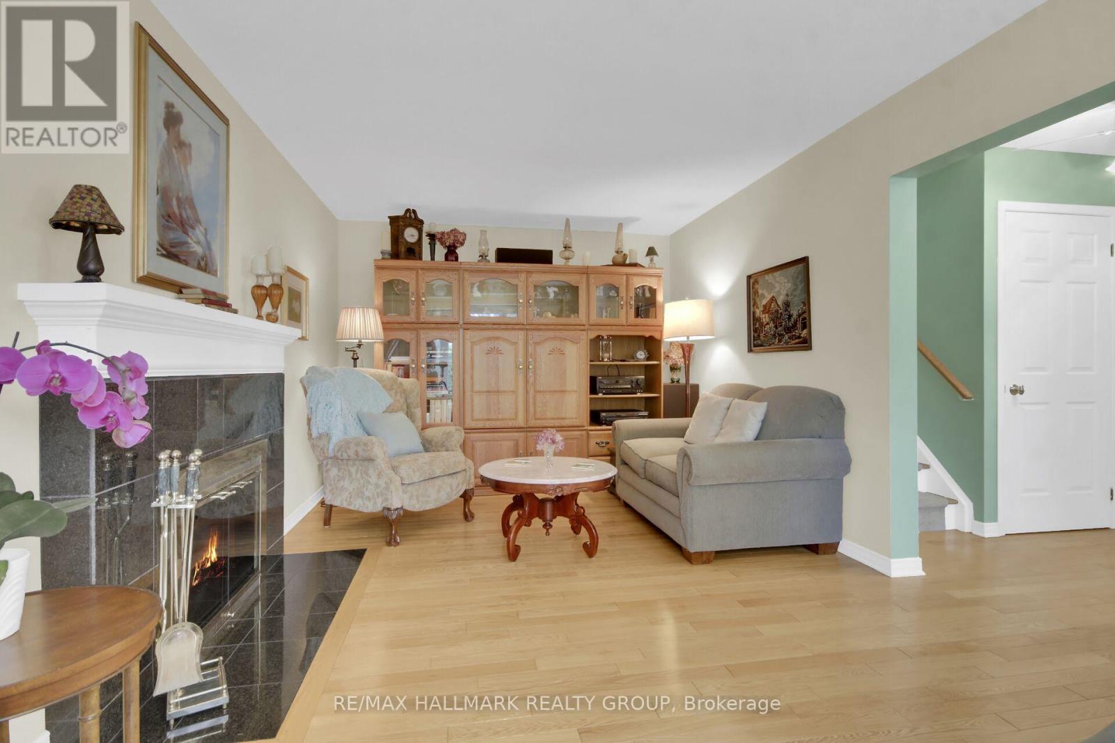 56 Foxleigh Crescent, Ottawa, Ontario  K2M 1B7 - Photo 7 - X13704616