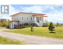 <div class="price">$675,000</div> 532 Gulf Shore Road<br>Pugwash, Nova Scotia<br><div class='bed_bath'>4 Bed | 3 Bath</div>