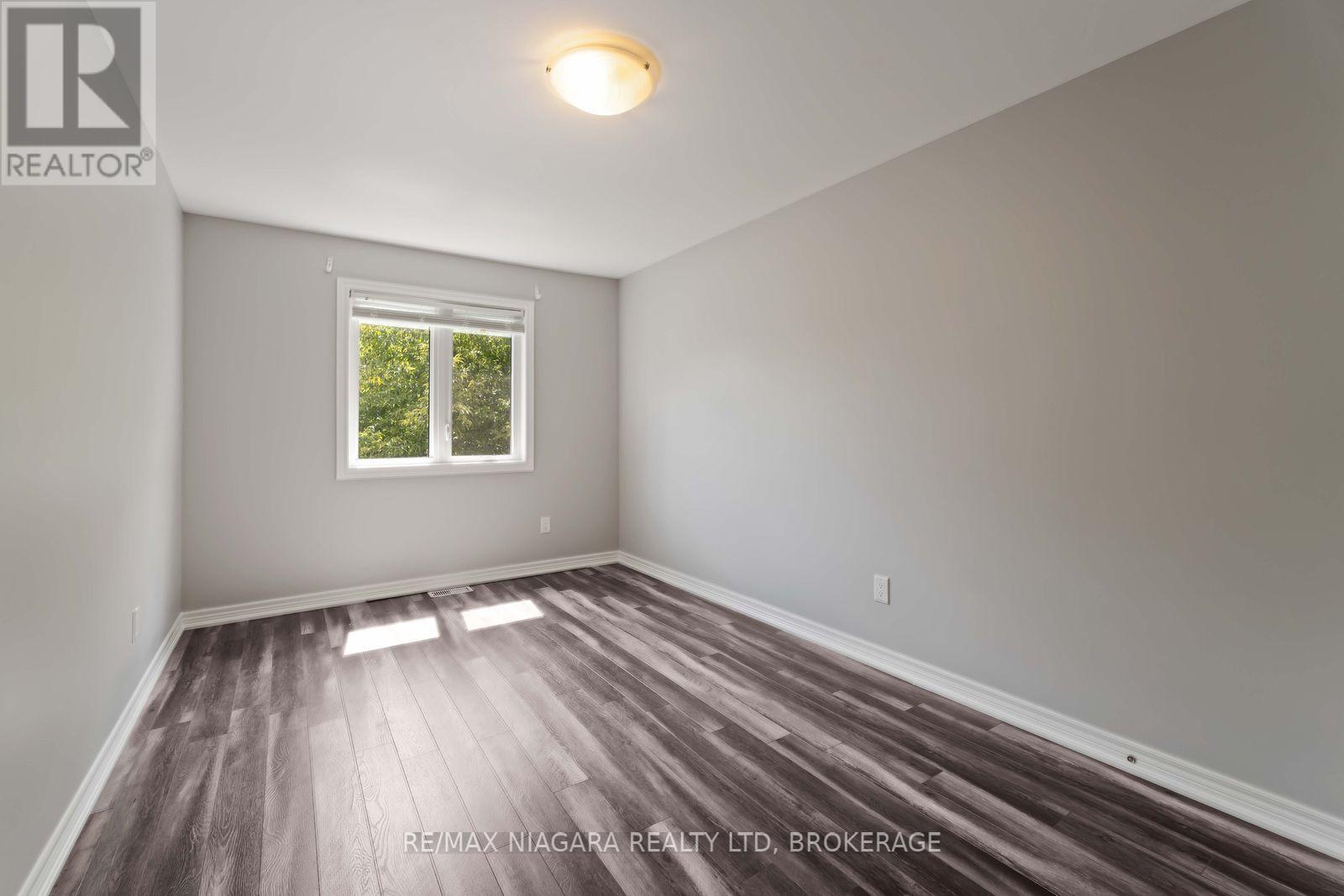 81 Grove Street, Welland, Ontario  L3B 4B3 - Photo 17 - X13704646