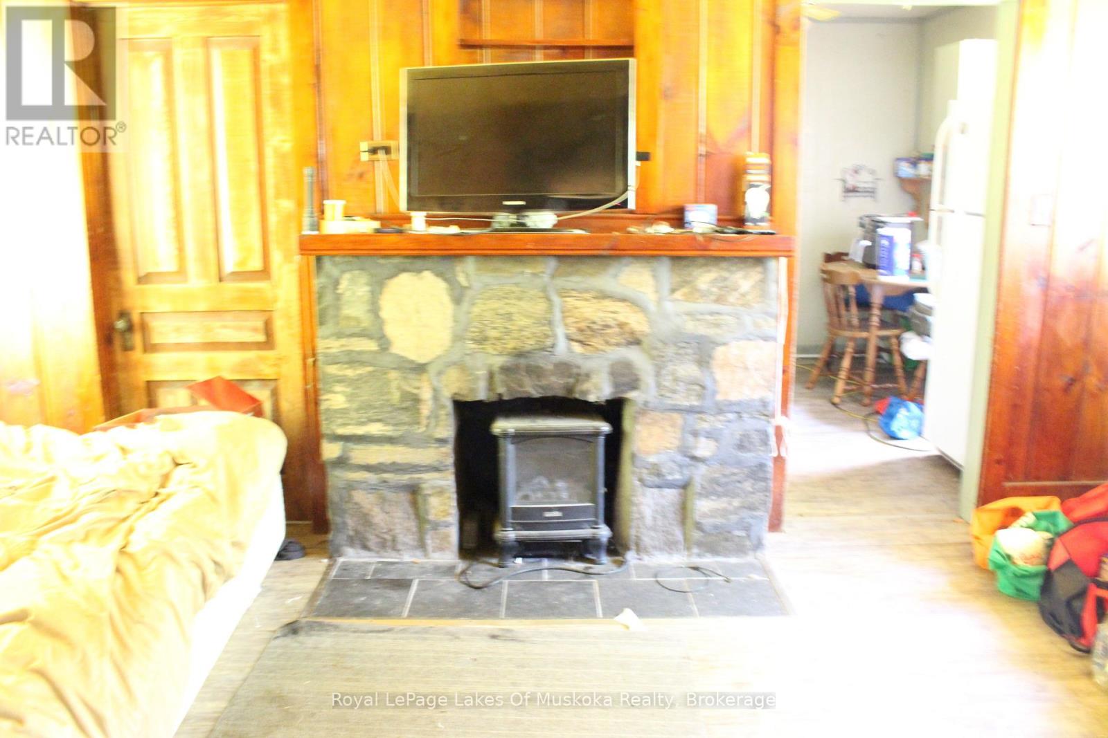 2007 Brunel Road, Huntsville, Ontario  P1H 2J3 - Photo 12 - X13704638