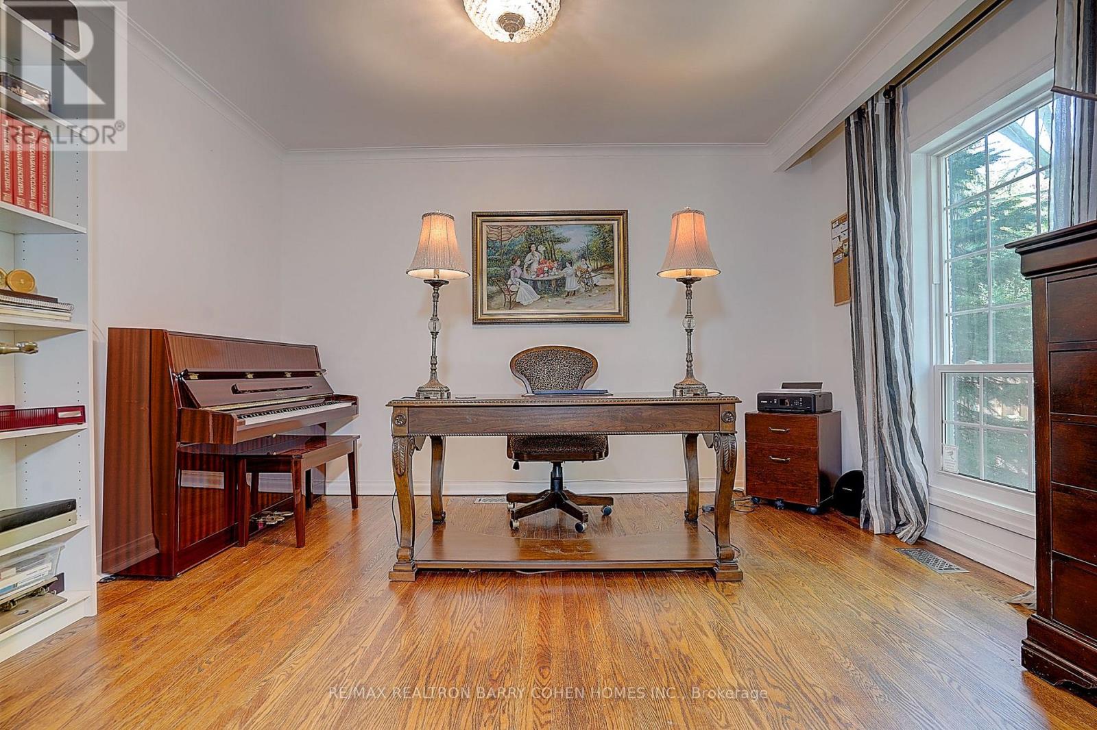 321 Lawrence Avenue E, Toronto, Ontario  M4N 1T8 - Photo 11 - C13704654