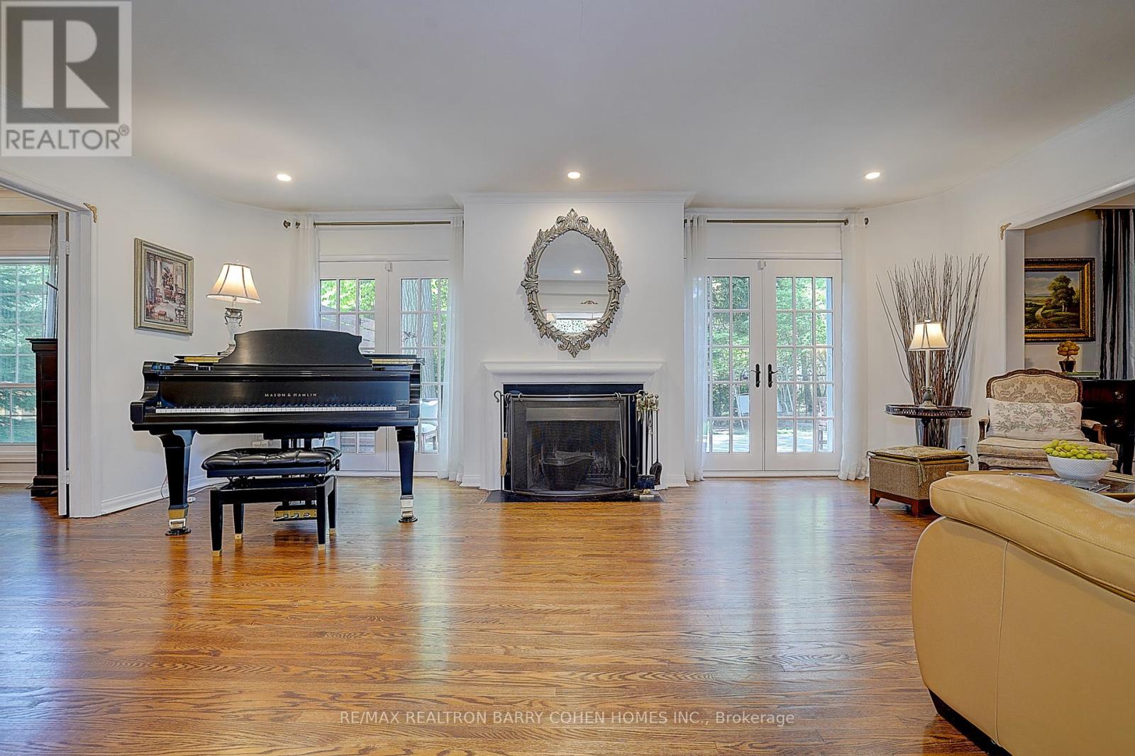 321 Lawrence Avenue E, Toronto, Ontario  M4N 1T8 - Photo 9 - C13704654