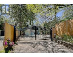 321 LAWRENCE AVENUE E, Toronto, Ontario