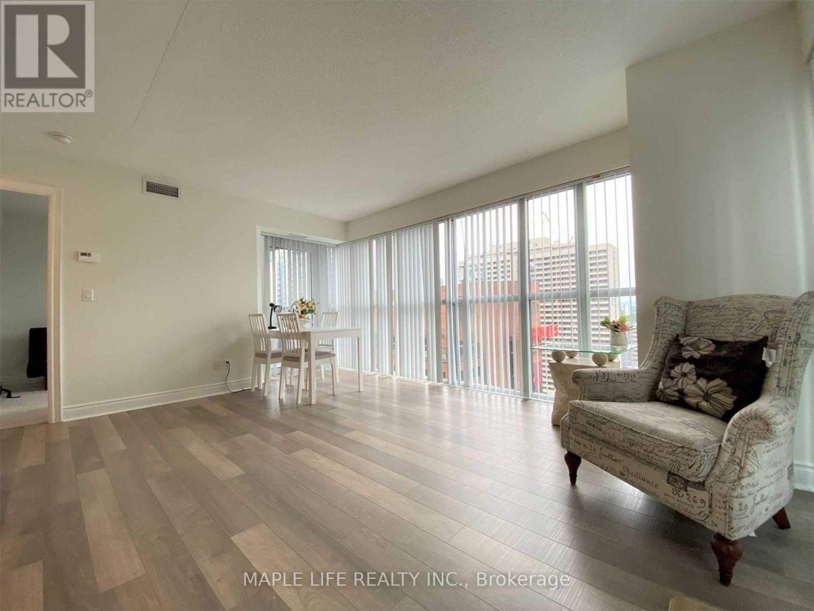 1802 - 28 Ted Rogers Way, Toronto, Ontario  M4Y 2J4 - Photo 11 - C13704662